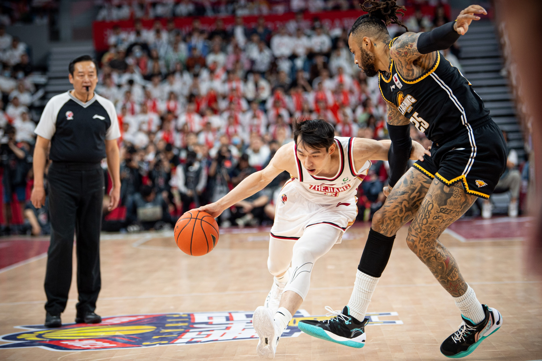 NBA季后赛集结日再迎强敌，广州队遗憾出局，主帅态度——目标明确，身体对抗强度拉满的简单介绍