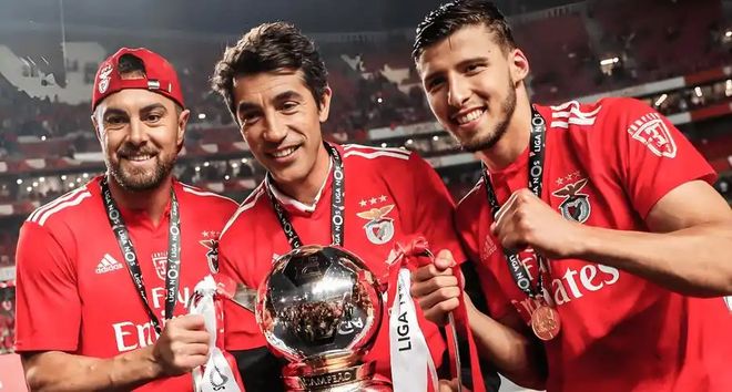 关于里程碑夜本菲卡伤情更新;欧联国际比赛日刷纪录;悬念犹存;球队文化再被提及的信息 关于里程碑夜本菲卡伤情更新;欧联国际比赛日刷纪录;悬念犹存;球队文化再被提及的信息